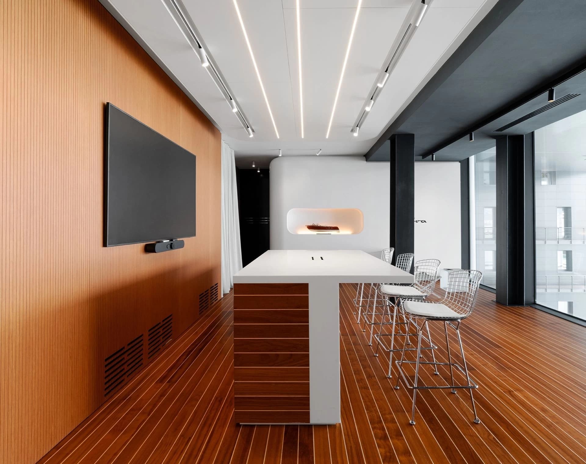 bespoke-interiors-for-riva-headquarters-barberini-interiors
